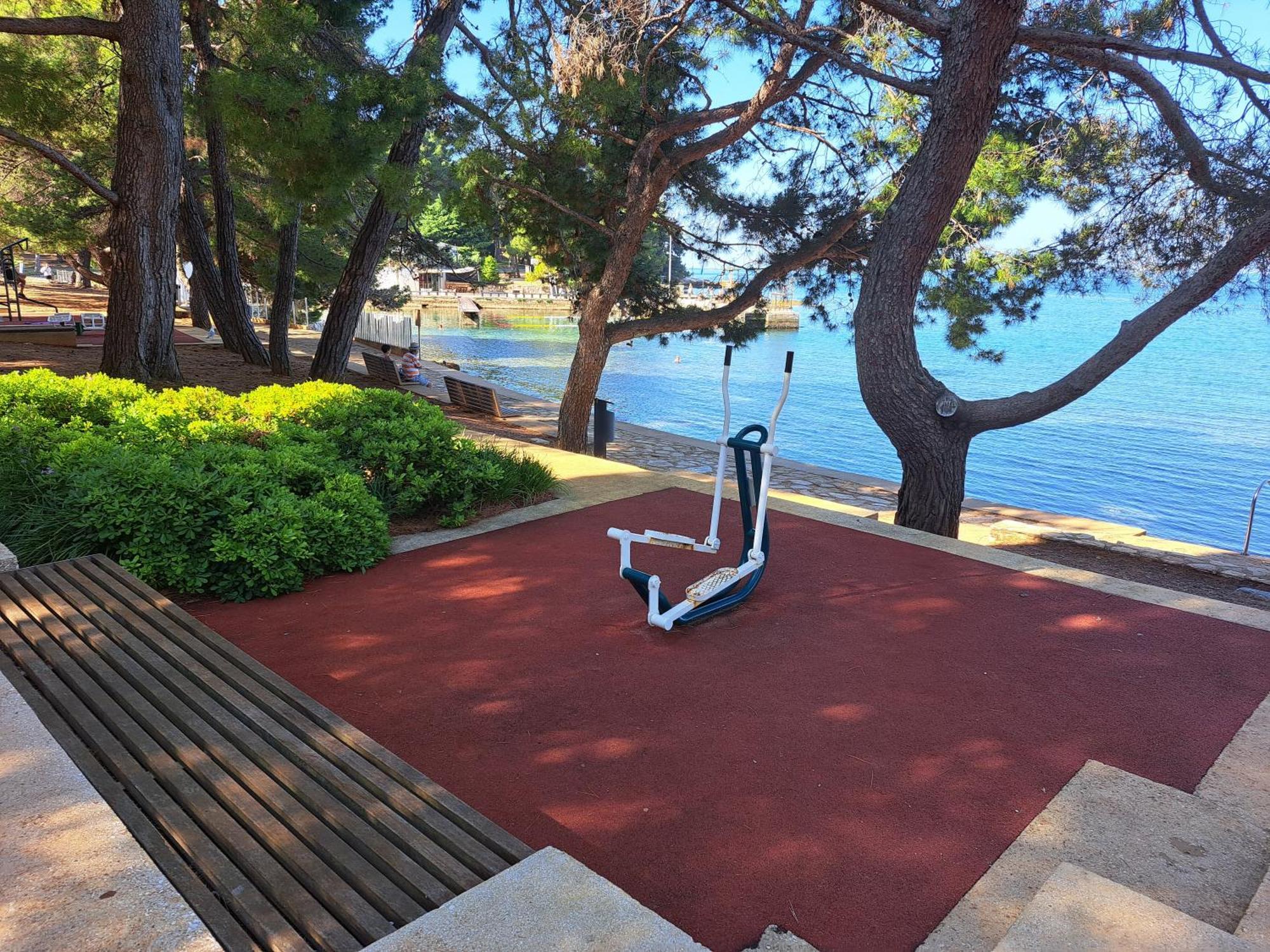 Studio Apartments Pinia-Marina Πόρετς Εξωτερικό φωτογραφία